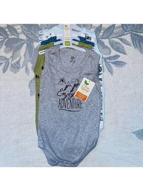 NWT Infant 18M Yoga Sprout 5 Sleeveless Bodysuits